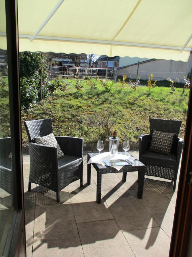 Alemannenhof Hotell Schallstadt Eksteriør bilde