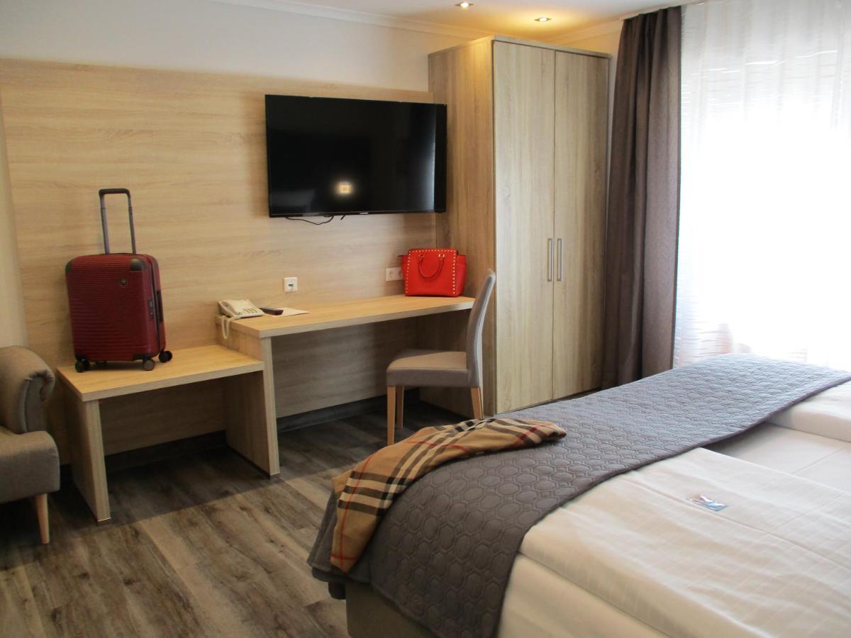 Alemannenhof Hotell Schallstadt Eksteriør bilde