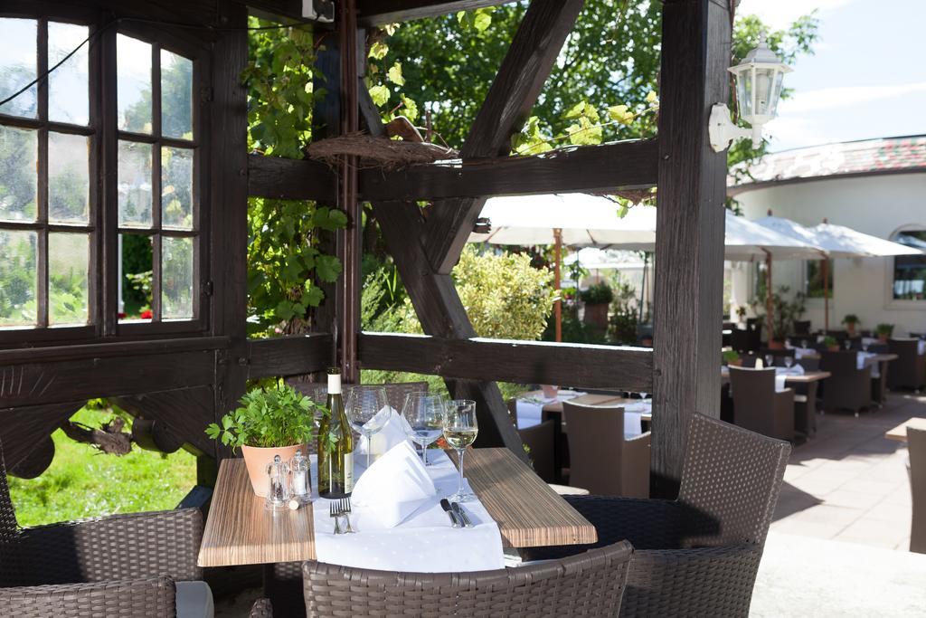 Alemannenhof Hotell Schallstadt Eksteriør bilde