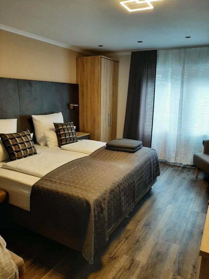 Alemannenhof Hotell Schallstadt Eksteriør bilde